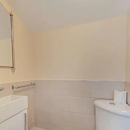 Holiday home 3 Bed In Village Llh48